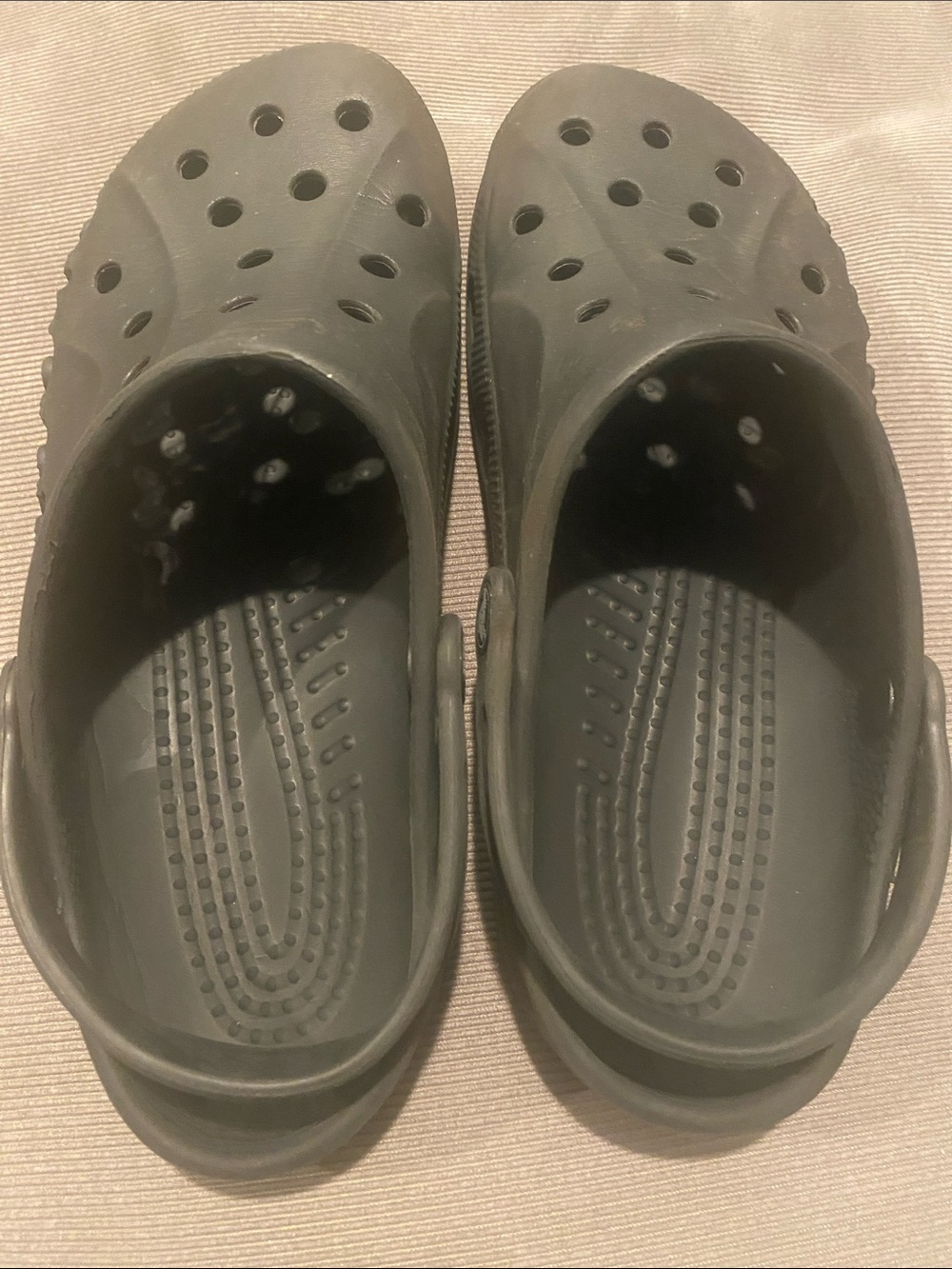 CROCS M8/W/10 Classic Clog - black